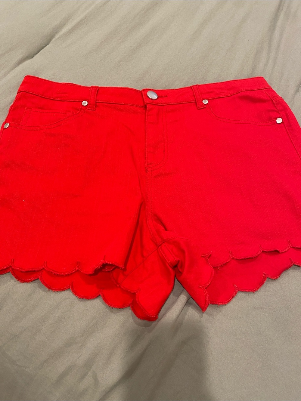 NWOT New Tinseltown Red Denim Shorts